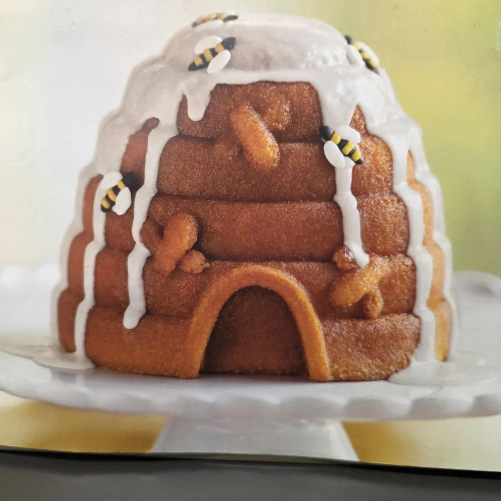 Williams-Sonoma Beehive‎ Cake Pan Gold Nonstick Cast Aluminum Nordic Ware USA